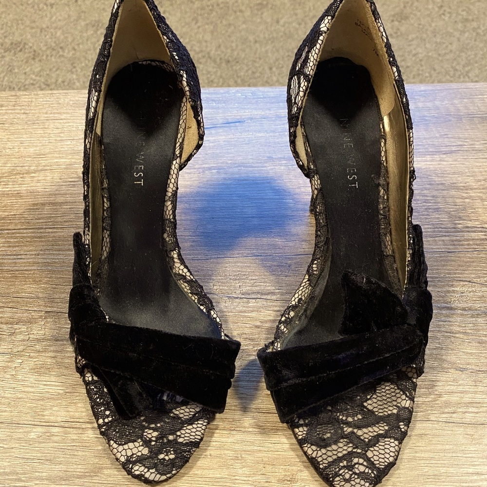 Nine West lace open toe sandal